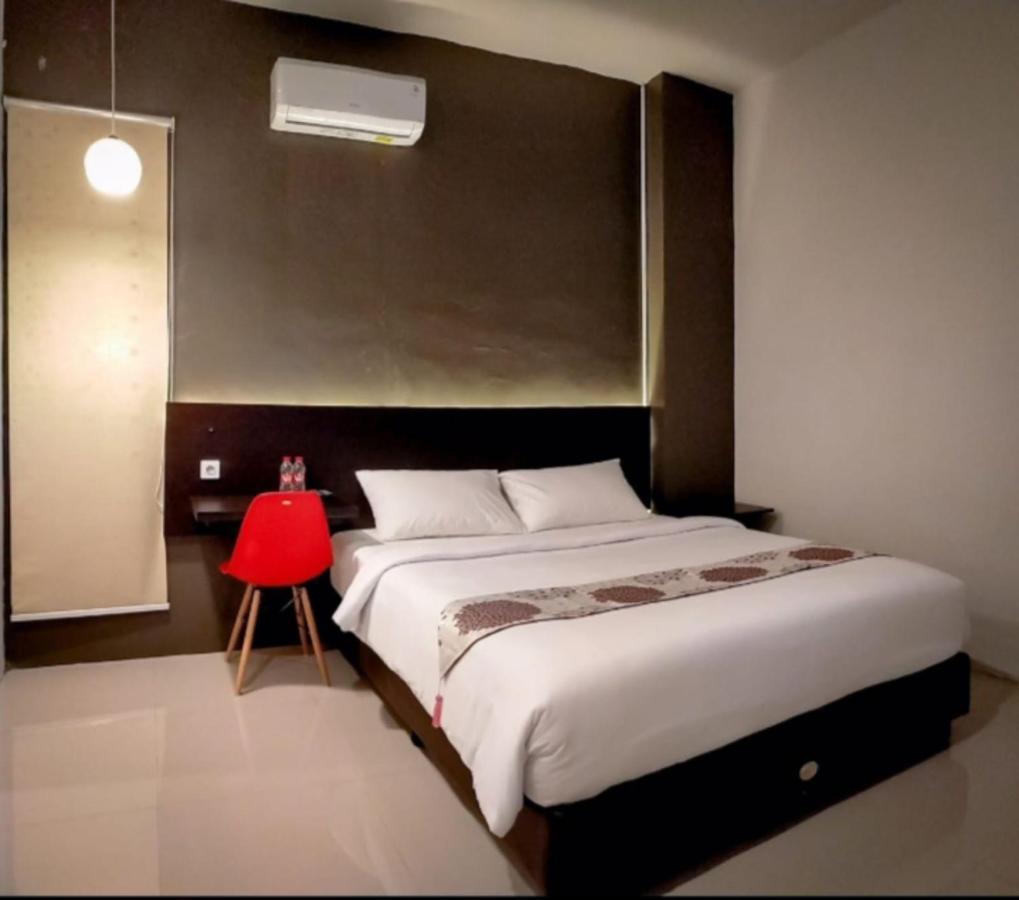 Отель Cendana Coliving Solo Baru Экстерьер фото