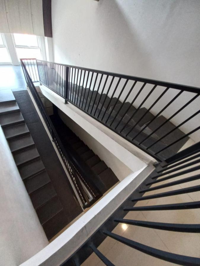 Отель Cendana Coliving Solo Baru Экстерьер фото