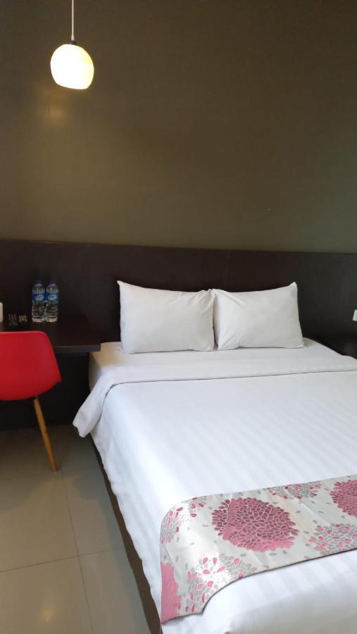 Отель Cendana Coliving Solo Baru Экстерьер фото